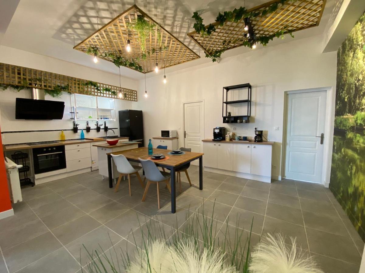 La Maison D'Angelique - Colocation Hoteliere A 150M Gare Tgv- Grande Cuisine Equipee & Salon - Fibre - Netflix Niort Exterior photo